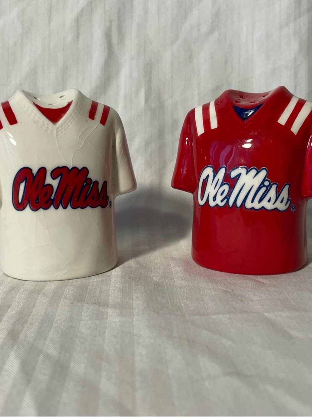 Salt and Pepper Shakers, Short Sleeve Tees - Red and White